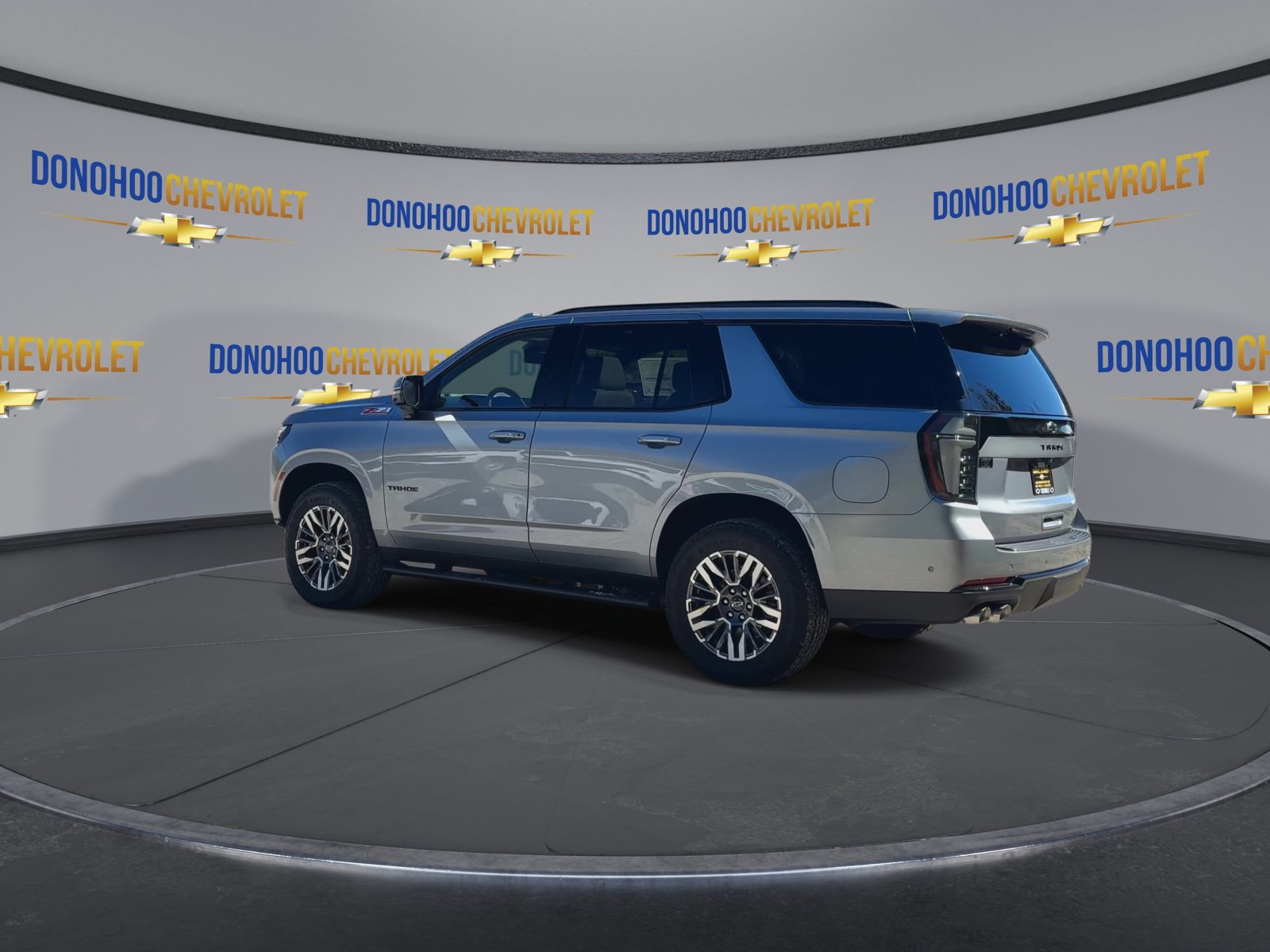 New 2027 Chevrolet Tahoe Z71 w/ Comfort Package AWD/4WD image 9