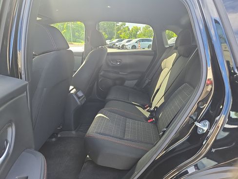 Used 2024 Honda HR-V Sport image 10