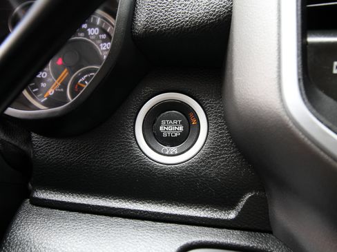 Used 2020 RAM 2500 Big Horn AWD/4WD image 31