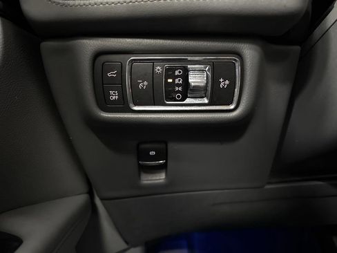 Used 2022 Lincoln Nautilus Reserve AWD/4WD image 25