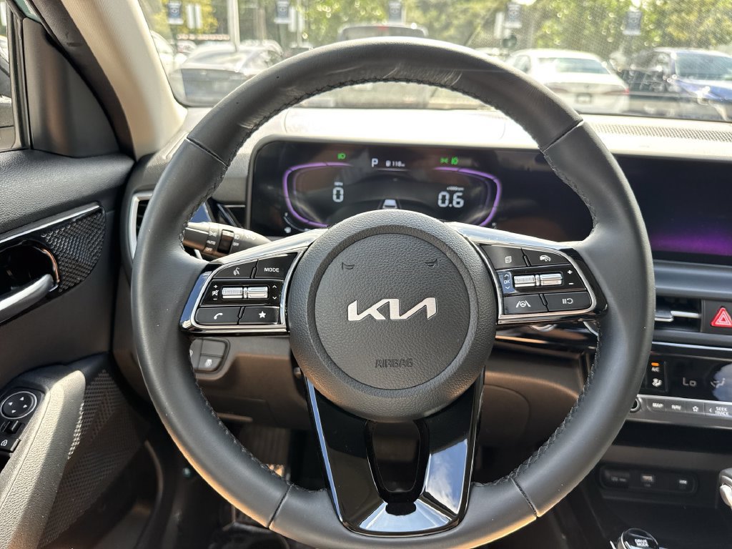 Used 2025 Kia Seltos S FWD image 48