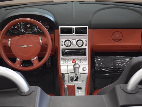 Used 2008 Chrysler Crossfire Limited image 29