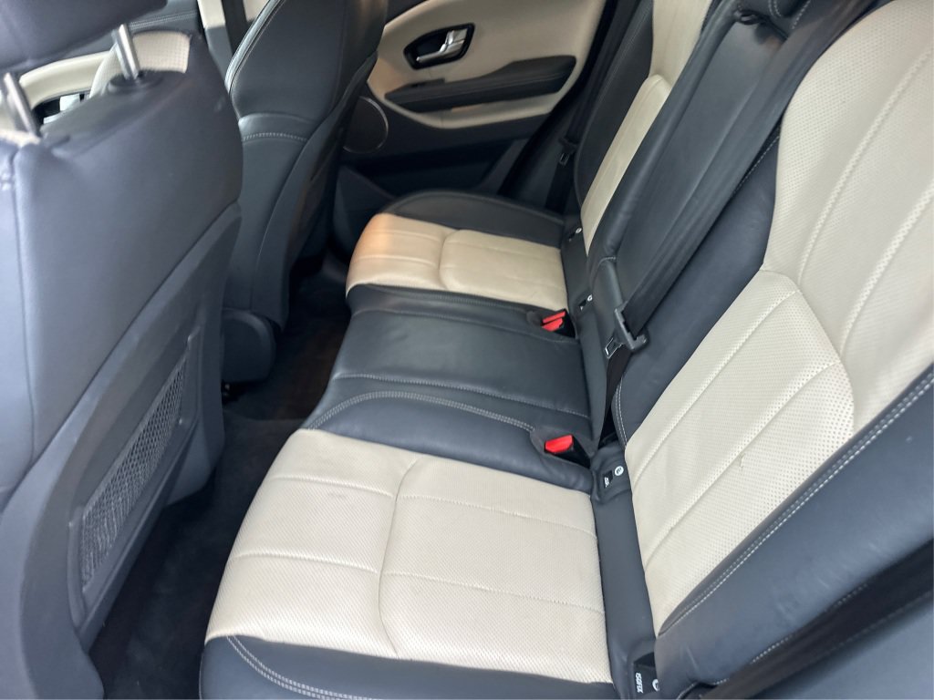 Used 2017 Land Rover Range Rover Evoque SE AWD/4WD image 12