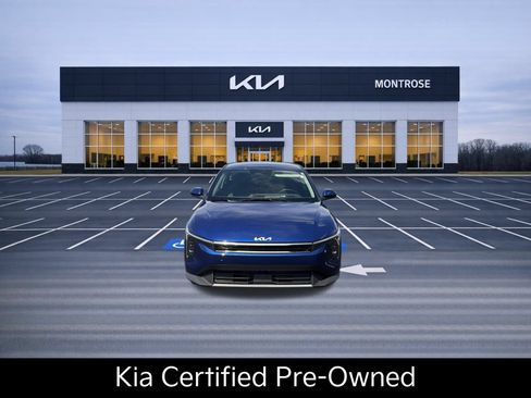Certified 2025 Kia K4 EX FWD image 2