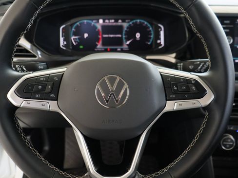Certified 2024 Volkswagen Taos SEL AWD/4WD image 11