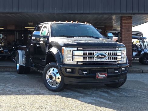 Used 2018 Ford F450 Platinum w/ Platinum Ultimate Package image 1