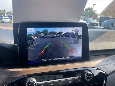 Certified 2020 Ford Escape Titanium AWD/4WD image 20