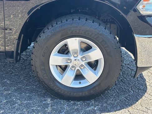 Used 2022 RAM 1500 Classic SLT w/ Protection Group AWD/4WD image 10
