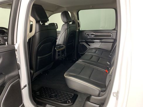 Used 2022 RAM 1500 Laramie AWD/4WD image 19