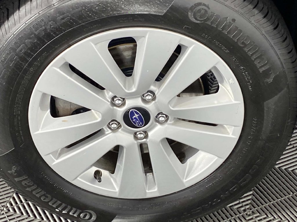 Used 2018 Subaru Outback 2.5i Premium AWD/4WD image 32
