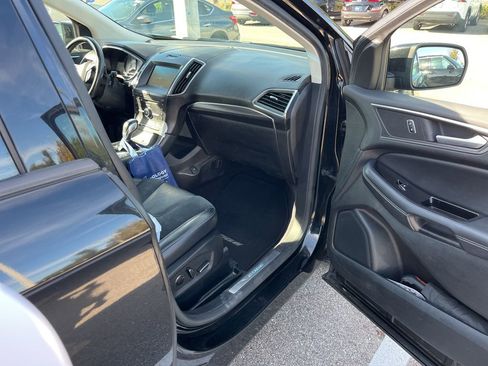 Used 2015 Ford Edge Sport w/ Equipment Group 401A image 3