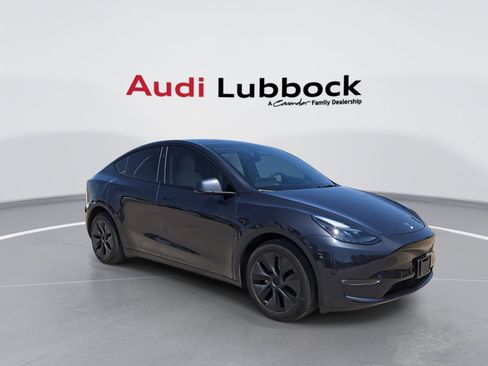 Used 2025 Tesla Model Y Long Range AWD/4WD image 2