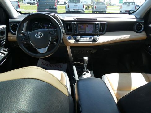 Used 2018 Toyota RAV4 Limited w/ Advanced Technology Package AWD/4WD image 21