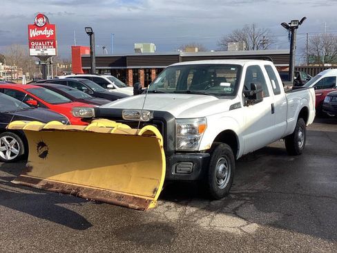 Used 2012 Ford F250 XL w/ PWR Equipment Group image 4
