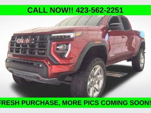 Used 2025 GMC Canyon AT4 AWD/4WD image 1