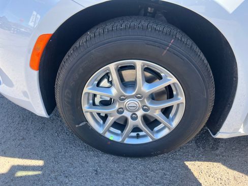 New 2026 Chrysler Voyager LX image 26