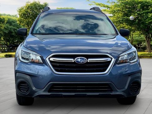 Used 2018 Subaru Outback 2.5i AWD/4WD image 2