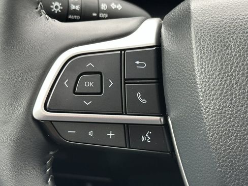Used 2025 Toyota Highlander XSE AWD/4WD image 28