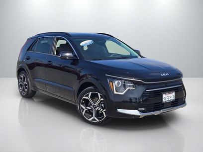 Used 2025 Kia Niro EX Touring