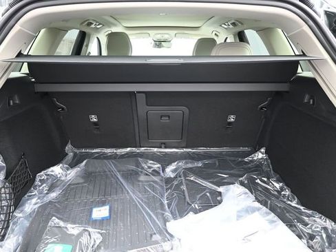 New 2026 Volvo XC60 T8 Ultra w/ Protection Package Premier AWD/4WD image 33