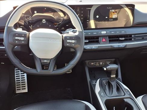 New 2025 Kia K4 GT-Line Turbo image 5