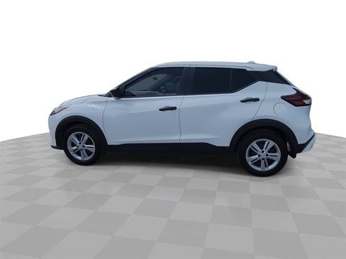 Used 2024 Nissan Kicks S FWD image 6