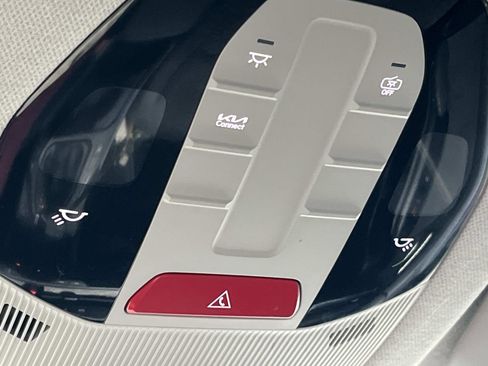 Used 2025 Kia K4 EX FWD image 33