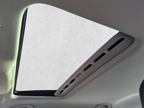 Used 2019 Volkswagen Passat 2.0T Wolfsburg image 12