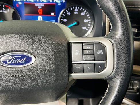 Used 2023 Ford Expedition Max Limited image 19