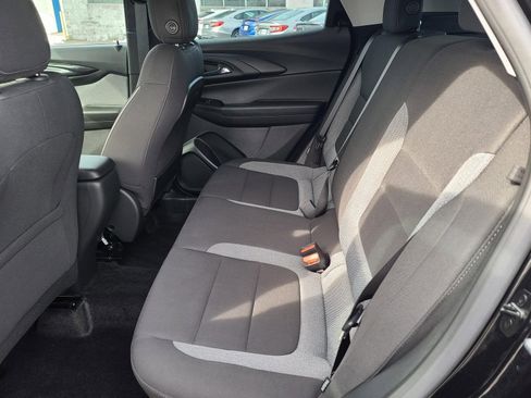 Used 2024 Chevrolet TrailBlazer LS image 14