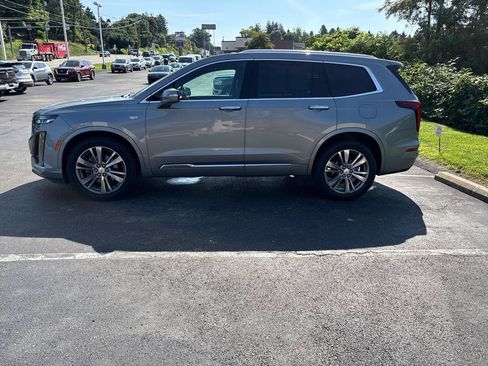Used 2024 Cadillac XT6 Premium Luxury w/ LPO, Floor Liner Package AWD/4WD image 8
