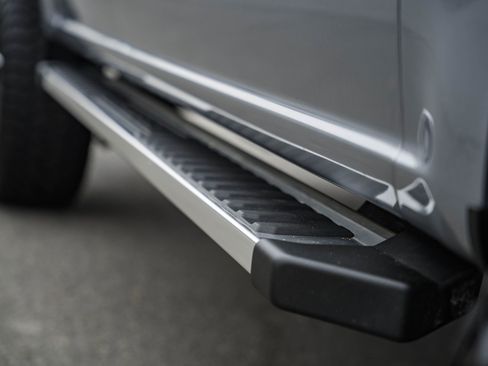 Used 2025 Ford F150 XLT w/ Equipment Group 301A Standard image 21