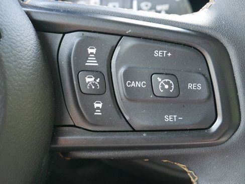 Used 2024 Jeep Wrangler Sport S image 23