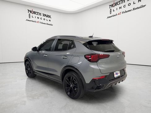 Used 2025 Buick Encore GX Sport Touring FWD image 3
