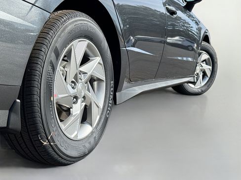 New 2026 Hyundai Sonata SE FWD image 11