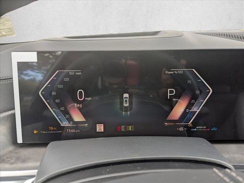 New 2026 BMW X7 xDrive40i w/ Premium Package image 11