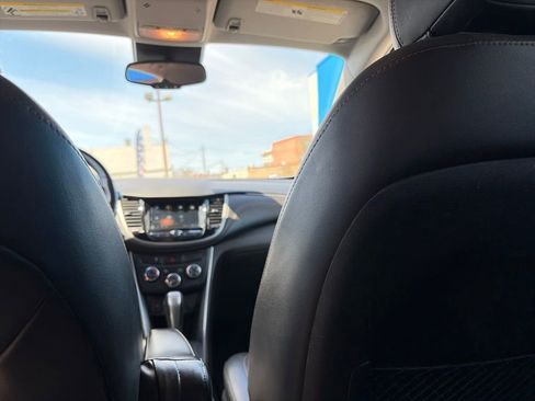 Used 2019 Chevrolet Trax LT w/ LT Convenience Package AWD/4WD image 25