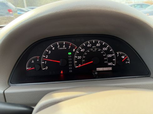 Used 2005 Toyota Camry image 23