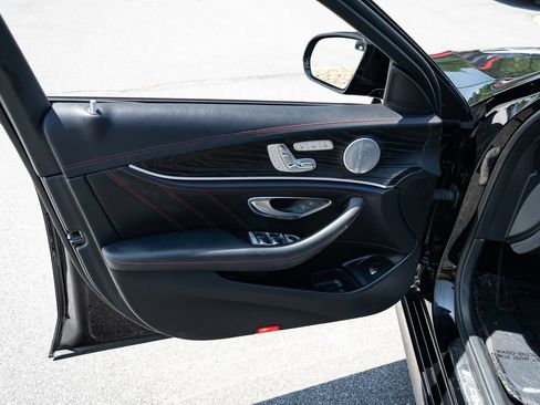 Used 2018 Mercedes-Benz E 43 AMG 4MATIC Sedan image 17