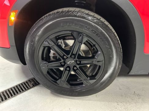 Used 2024 Chevrolet Blazer LT w/ Convenience Package image 9