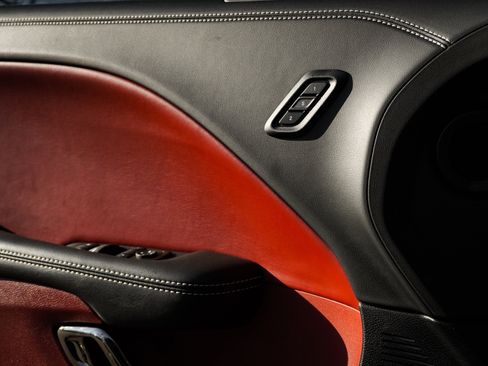 Used 2023 Dodge Challenger SRT Hellcat w/ Driver Convenience Group image 18