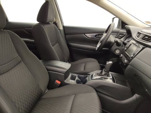 Used 2020 Nissan Rogue S AWD/4WD image 21