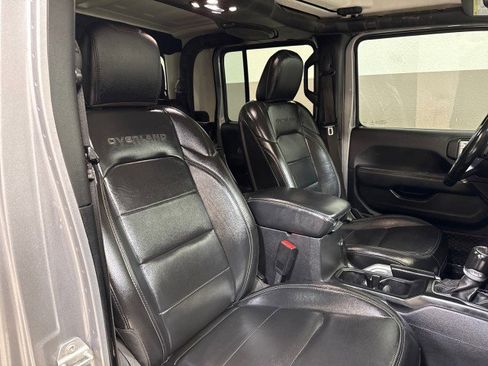 Used 2020 Jeep Gladiator Overland image 50