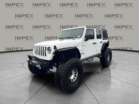 Used 2018 Jeep Wrangler Unlimited Sahara AWD/4WD image 1