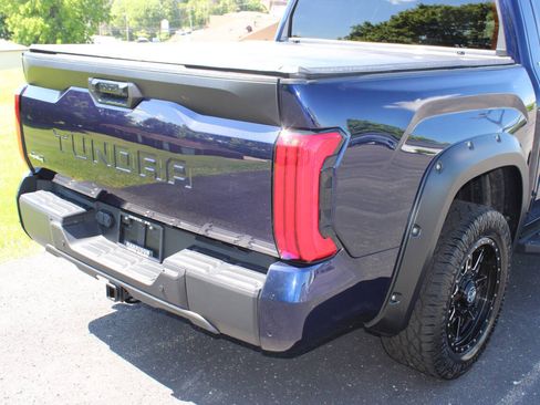 Used 2023 Toyota Tundra SR5 w/ SR5 Convenience Package AWD/4WD image 6