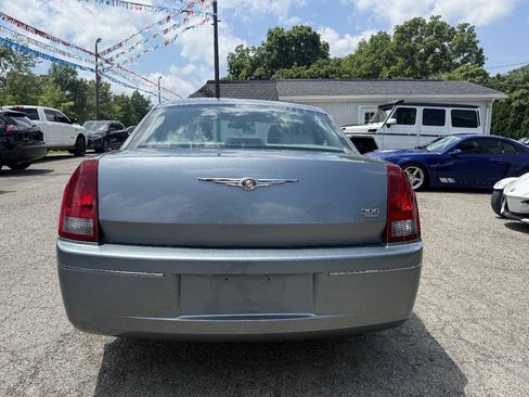 Used 2006 Chrysler 300 Touring w/ Protection Group RWD image 4
