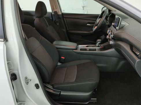 Used 2024 Nissan Sentra SV image 18