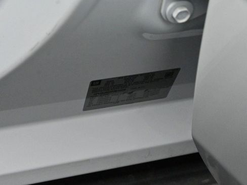 Used 2015 Chevrolet Suburban LT image 44