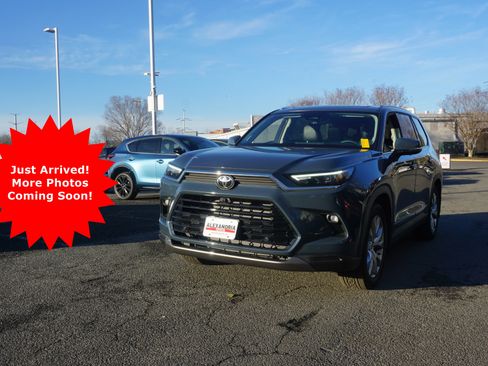 Used 2026 Toyota Grand Highlander Limited image 1