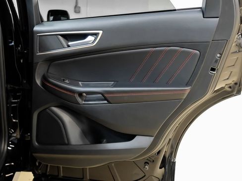 Used 2024 Ford Edge ST-Line AWD/4WD image 42
